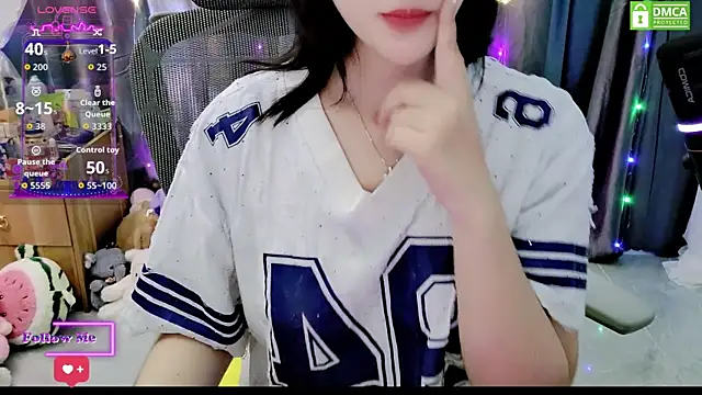 Dully_ana live cam on StripChat