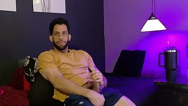 Karim_mansur webcam
