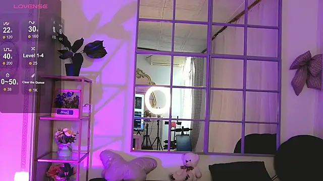 SarahRaynex webcam