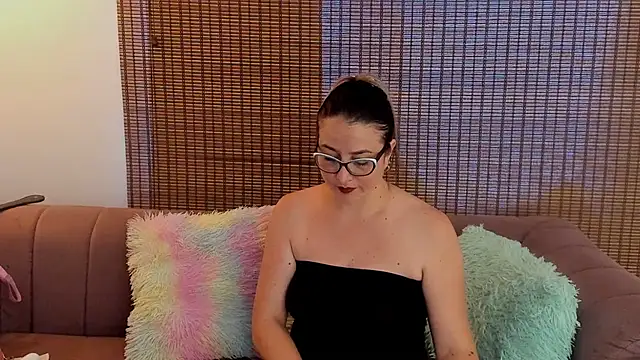 ariana_cross webcam