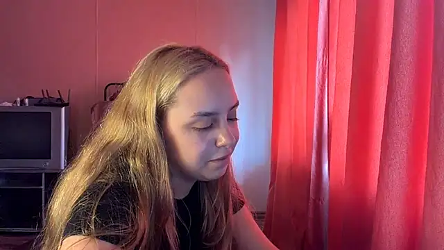 ZoraDearmon live cam on StripChat