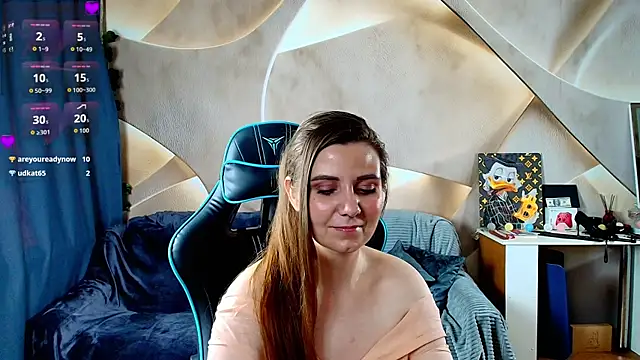 Millie_Mint live cam on StripChat