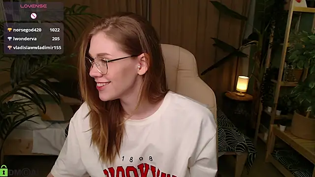 Alison_Doody live cam on StripChat