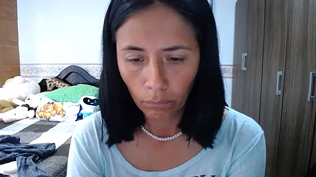 sharoon_cheerry live cam on StripChat