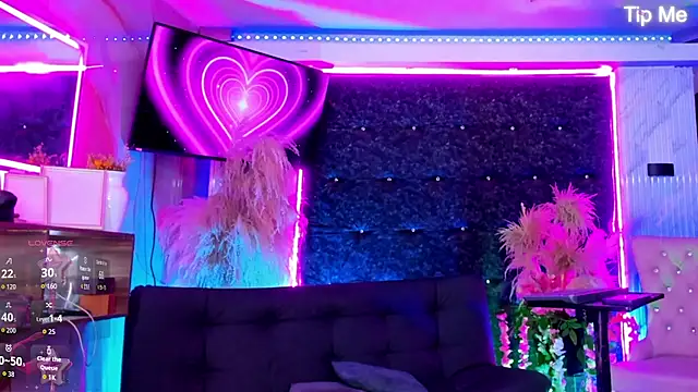 Queens_Wonders_Blonders