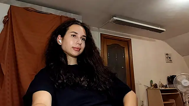 hazyloom (F teen) - hot kiss in camera