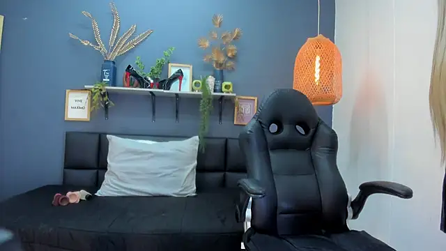 yessila_parker webcam