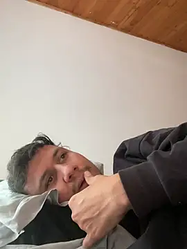 Michaell_Spinelly webcam