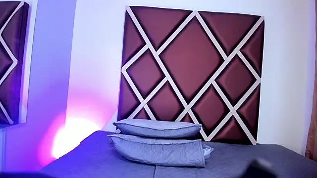 nahala_23 live cam on StripChat