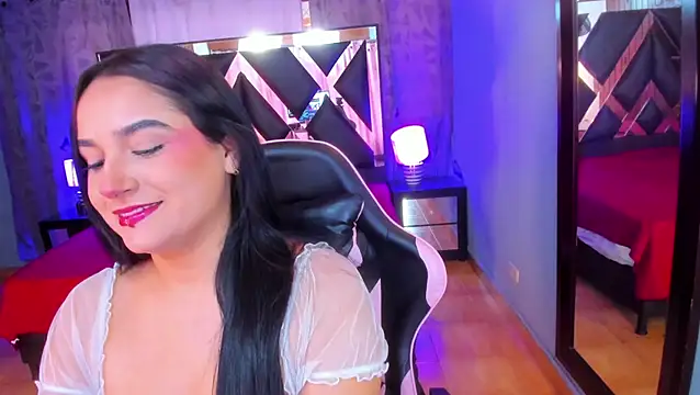 emmaa_sweett1 live cam on StripChat