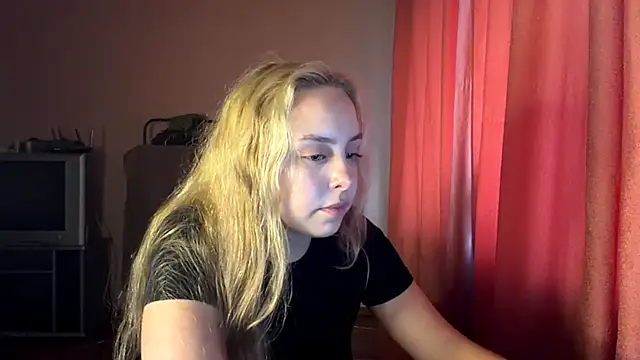 ZoraDearmon live cam on StripChat