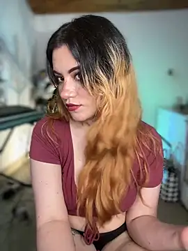 NikkiNix webcam