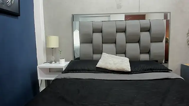 Charlie___Musk live cam on StripChat