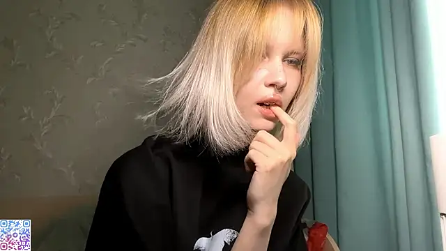JessicaLowland webcam