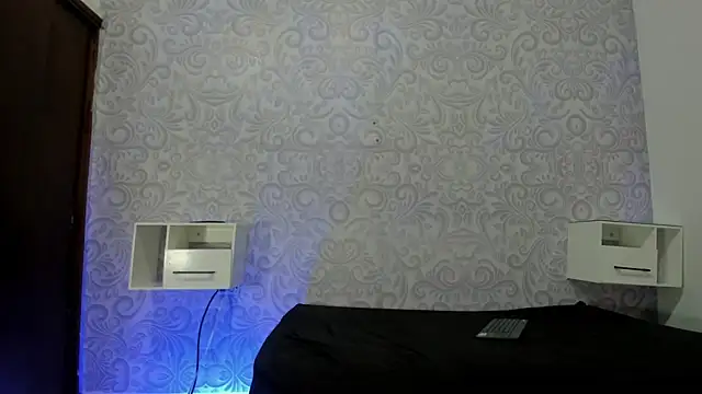 SadieAndAxel webcam