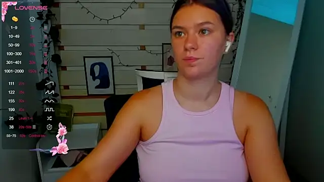 Josephine_Kiss webcam