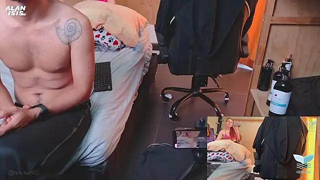 isissun03 live cam on StripChat