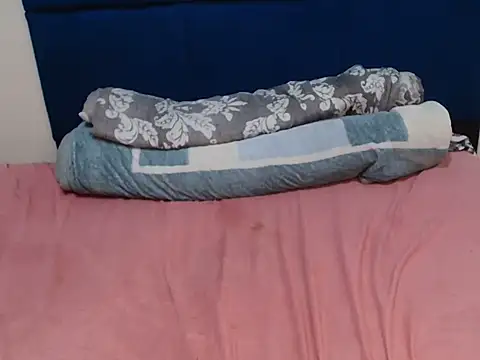 SoftButPsycho webcam
