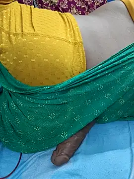 Tamil_Vennila_ webcam