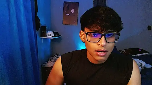 Mr_yisuzz webcam