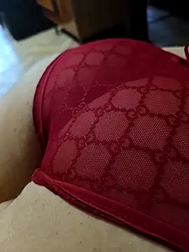 MadaamJizz_DickLewd webcam