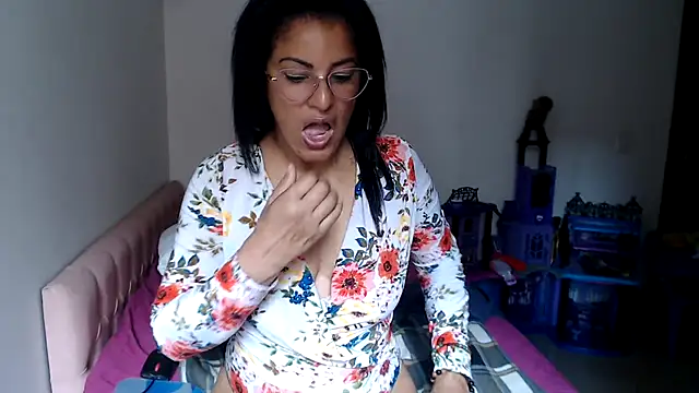 kateleyagrey webcam