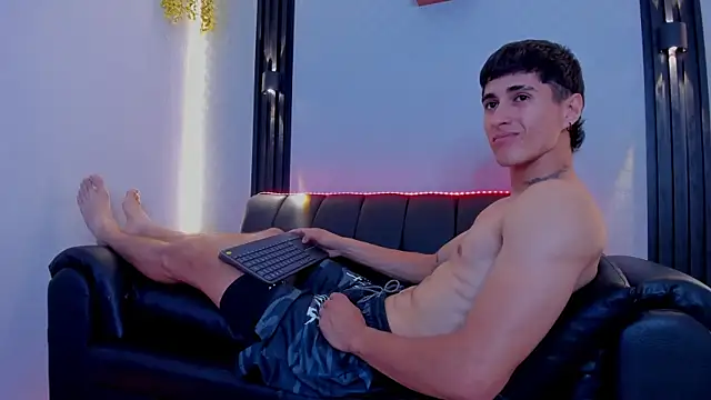 Dark_Valentino_ webcam