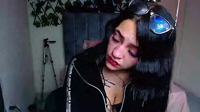 Violettasquirt webcam