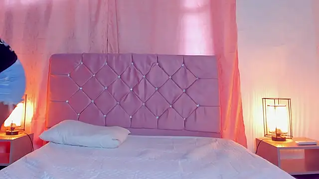 NaylaRosse webcam