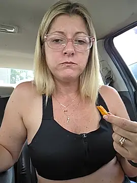 NikkiBlisss webcam