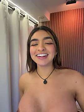 jenn_fit webcam