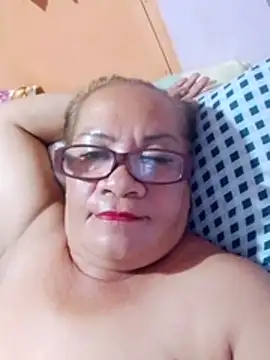 vickyhot1966 live cam on StripChat