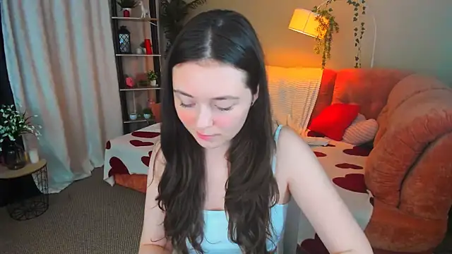 AlluringLookk webcam
