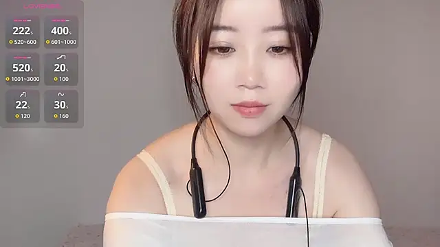 77-Vicky webcam