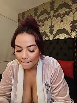 Aurora_Luxx webcam