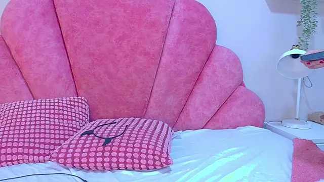 MyApril__ webcam