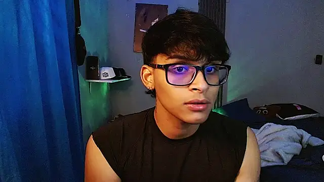 Mr_yisuzz webcam