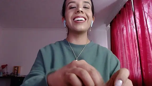 VALERY_MEER live cam on StripChat