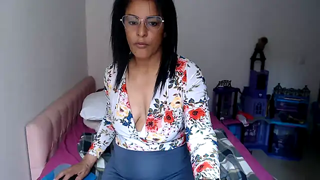 kateleyagrey webcam