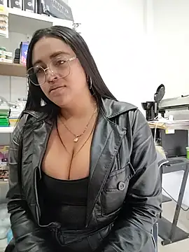 Mia_Risky-1 webcam