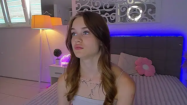 LuisaClover webcam