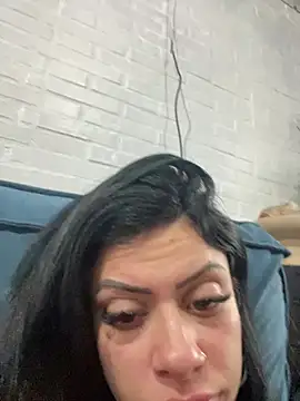 belababyy live cam on StripChat