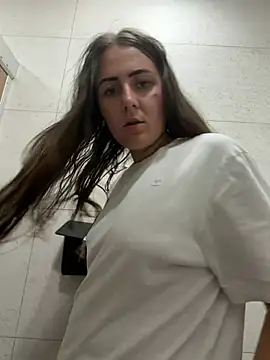 BrunetteNymph