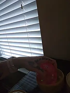 ellieconradxo webcam