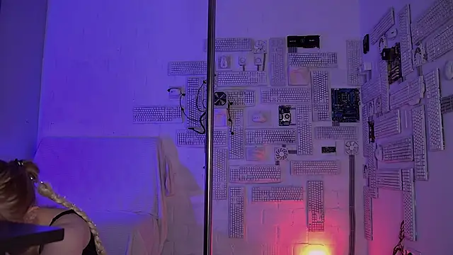 TinaDavil webcam