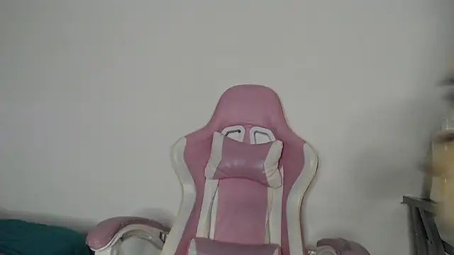 Jessica_Dove webcam
