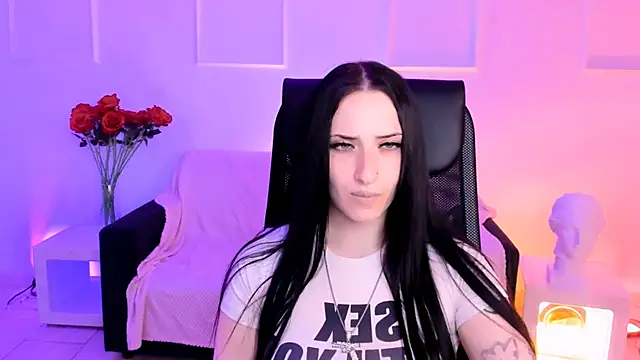 MonicaLowes live cam on StripChat