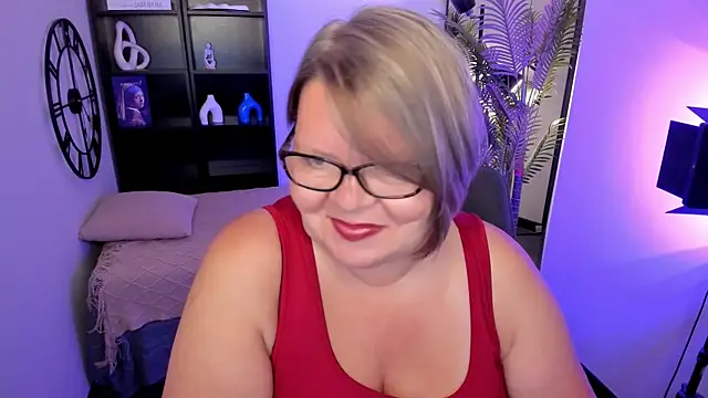 Shannonshine live cam on StripChat