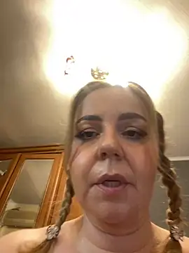 Cute_sun live cam on StripChat