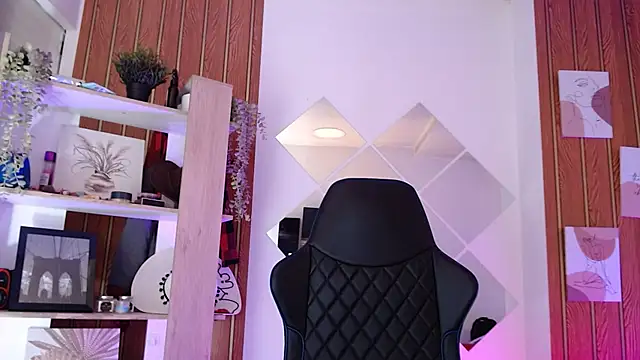 milfsecret69 live cam on StripChat